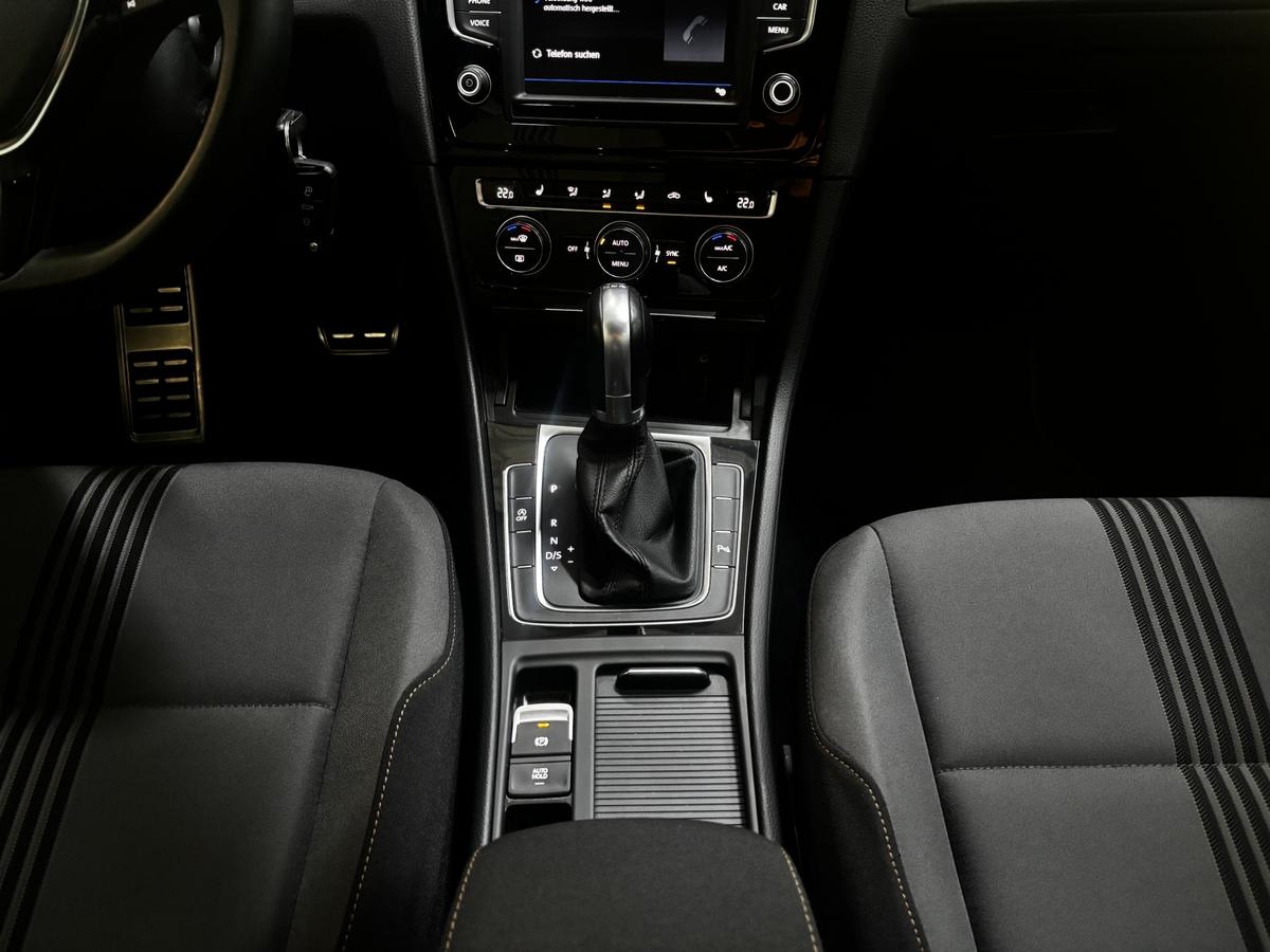 Volkswagen Golf VII 2.0 TDI Allstar BMT Tempomat PDC AHK 