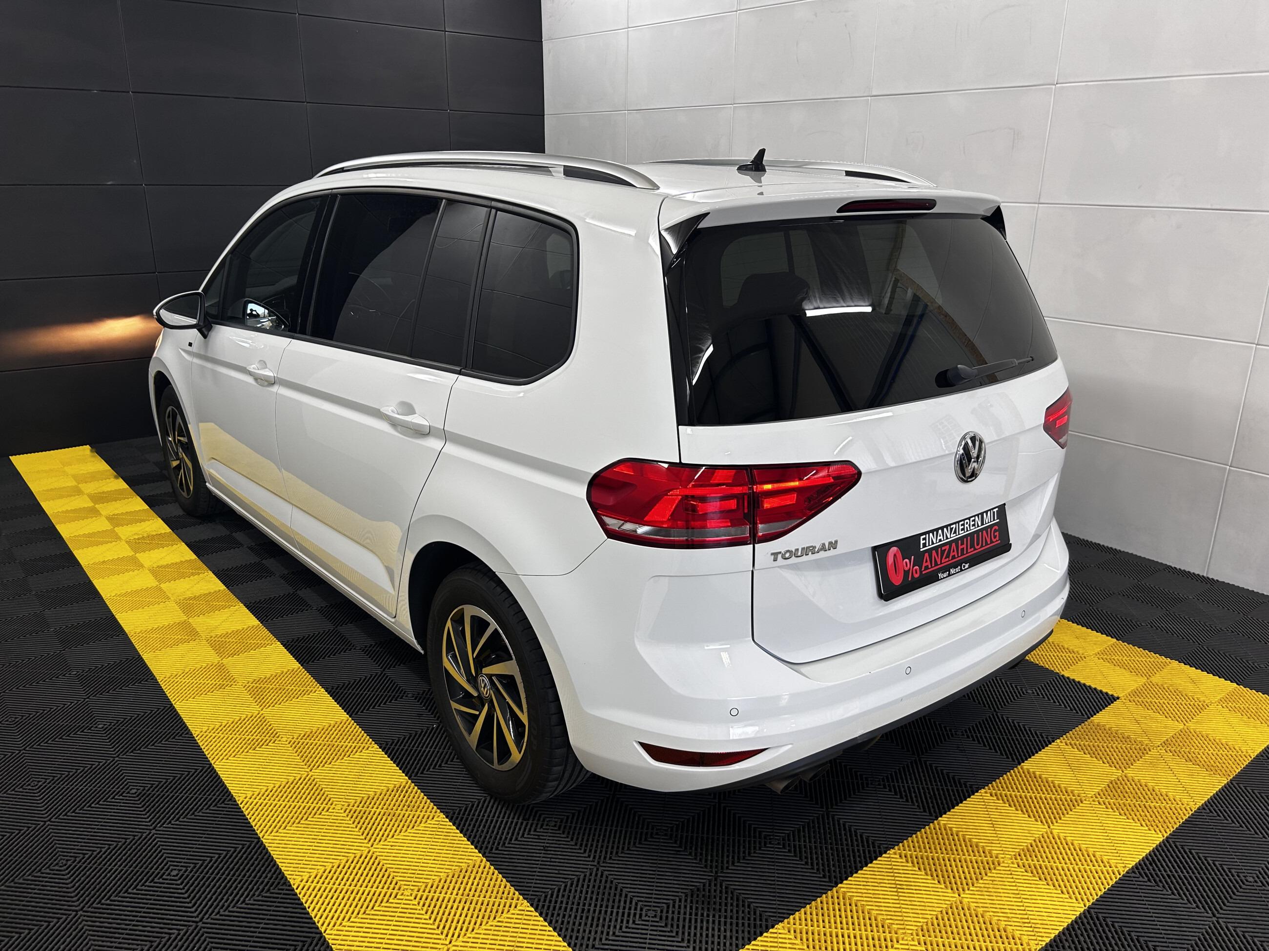 Volkswagen Touran Join+AHK+MwSt+Panorama+ACC+CarPlay+Navi