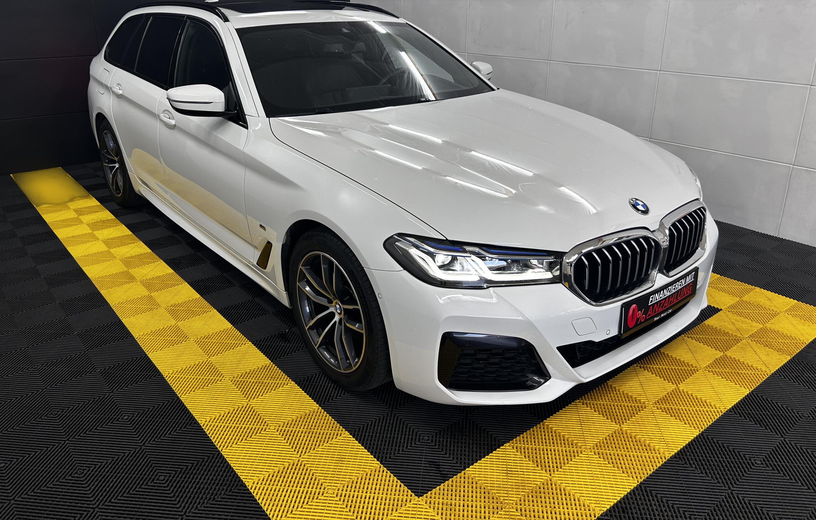 BMW 520 i M Sport+Pano+Laser+Ambiente+Memory+Kam+HUD