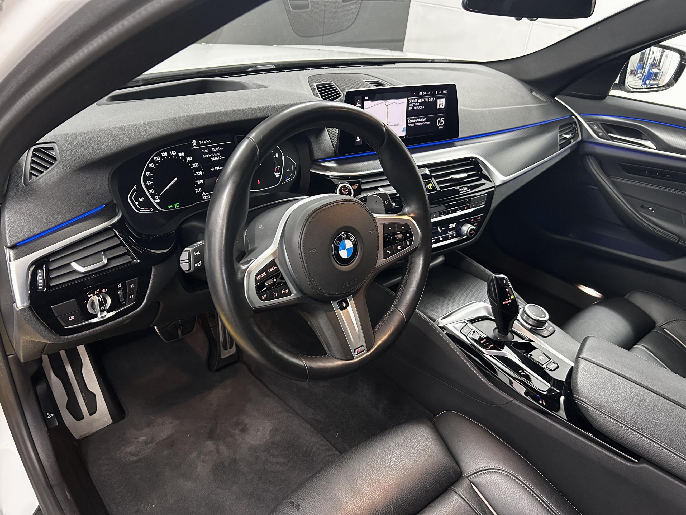 BMW 520 i M Sport+Pano+Laser+Ambiente+Memory+Kam+HUD