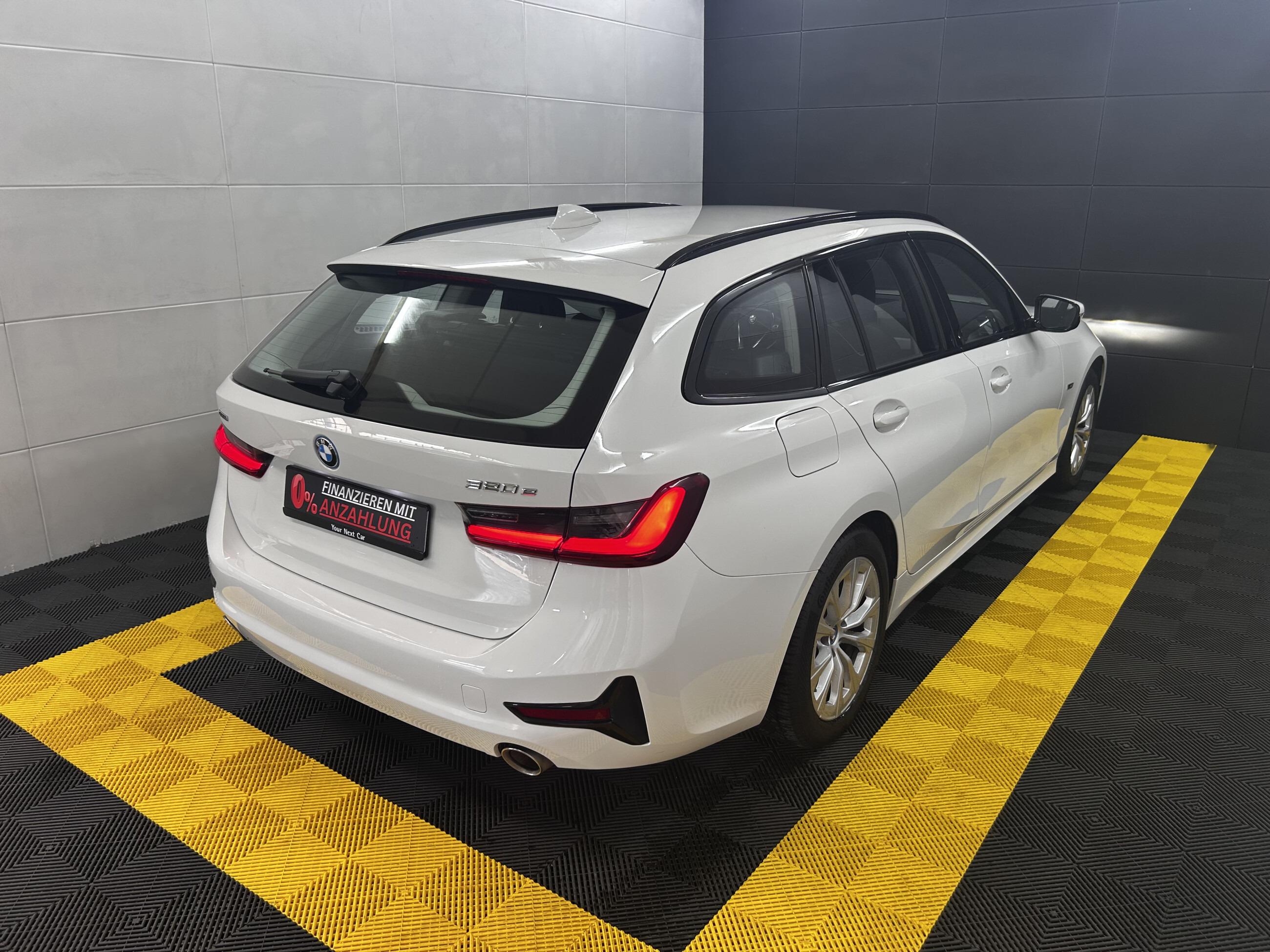 BMW 320 e xDrive Plug-in+ACC+Leder+Carplay+LED+AHK