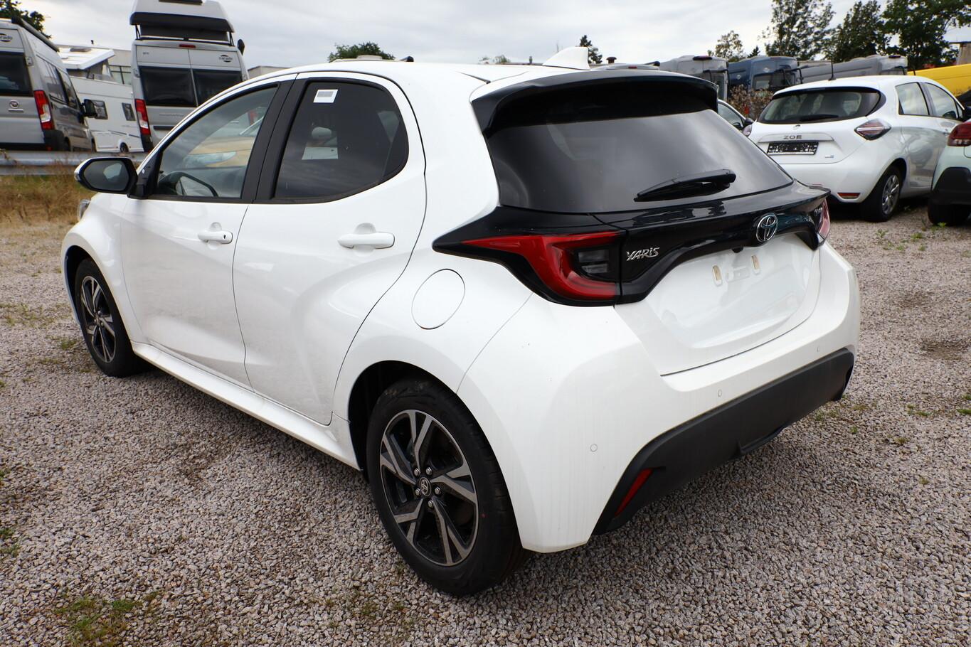 Toyota Yaris LED DigiC Privacy ACC Kam 16