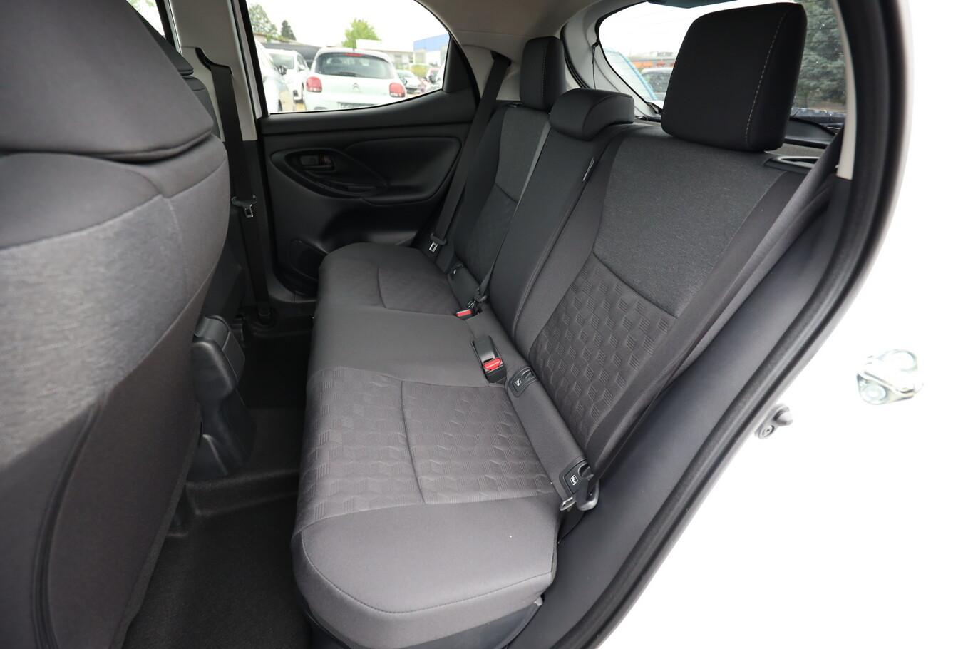Toyota Yaris LED DigiC Privacy ACC Kam 16