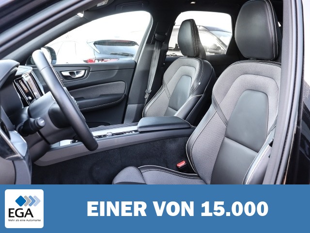 Volvo XC60 Ultimate Dark AWD B5 Diesel EU6d HUD StandHZG Leder Digitales Cockpit Memor