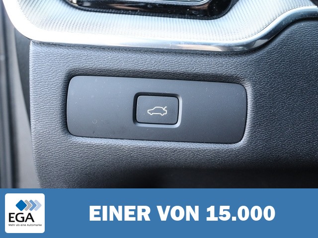 Volvo XC60 Ultimate Dark AWD B5 Diesel EU6d HUD StandHZG Leder Digitales Cockpit Memor