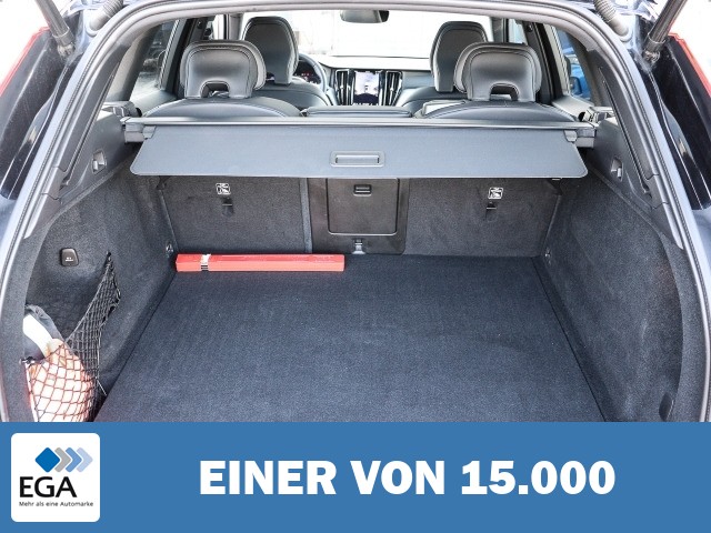 Volvo XC60 Ultimate Dark AWD B5 Diesel EU6d HUD StandHZG Leder Digitales Cockpit Memor
