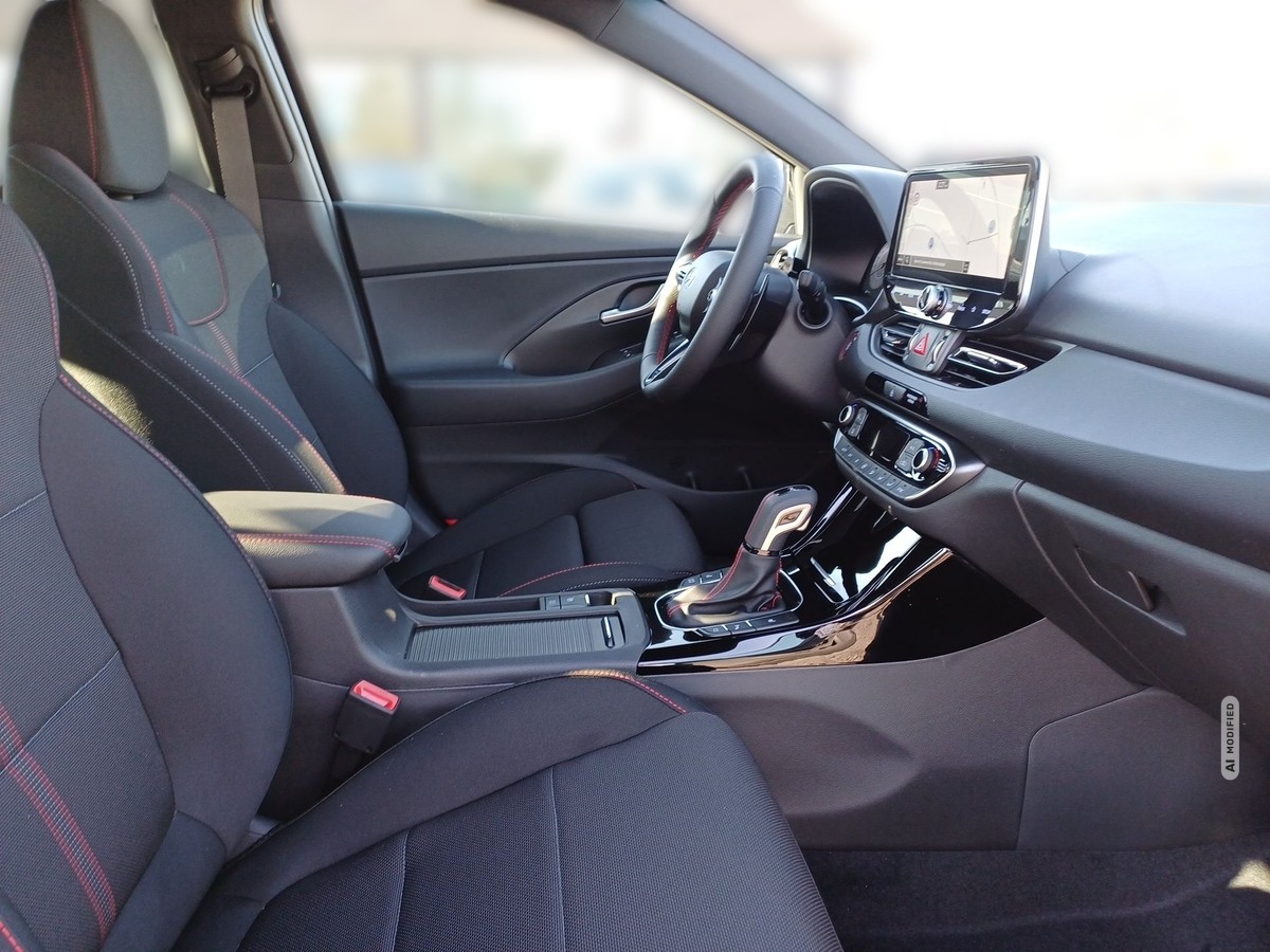 Hyundai i30 N-Line 1.6 T-GDI 7-DCT Kamera App PDC LED Navi