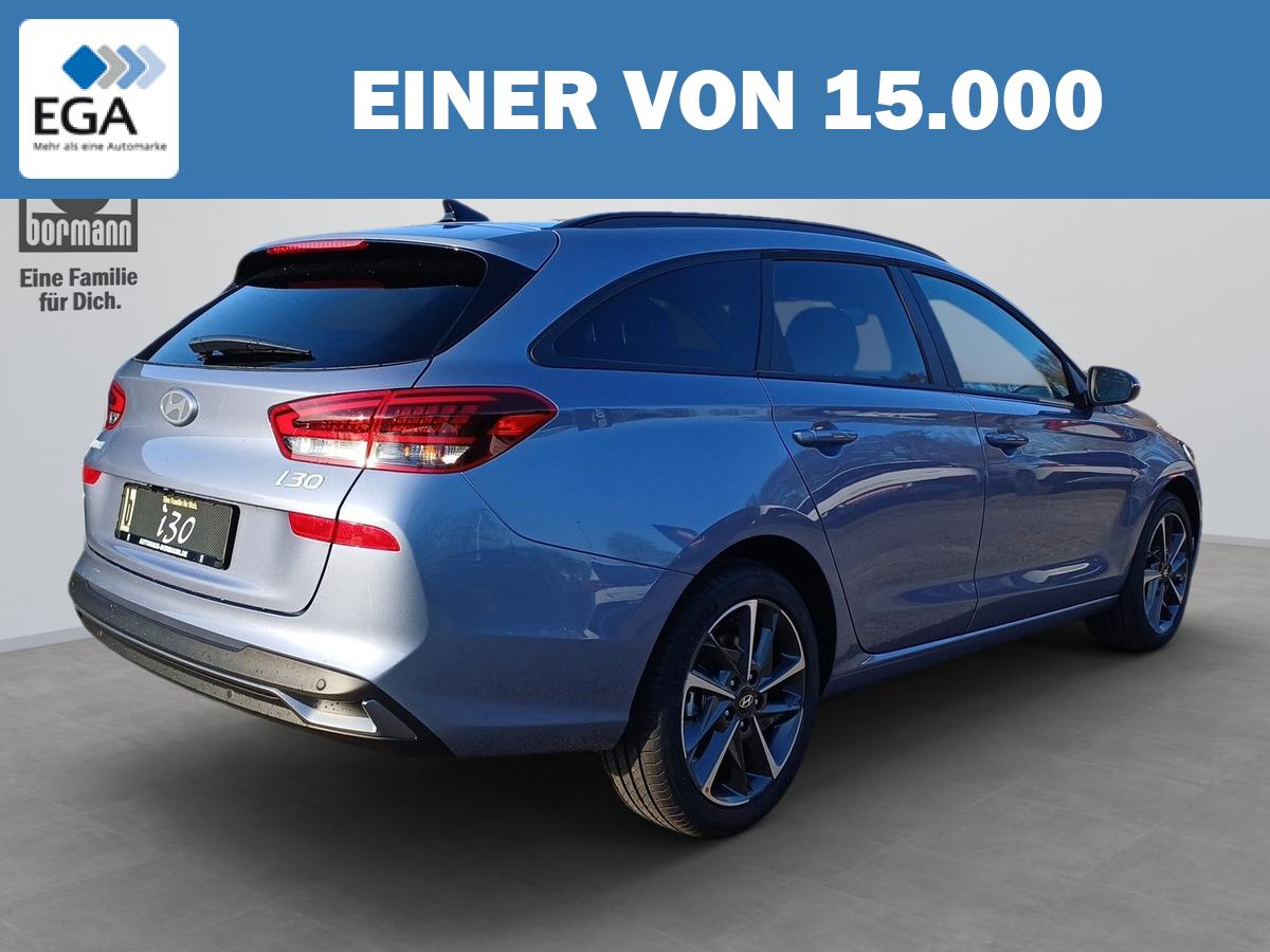 Hyundai i30 Kombi 1.5 T-GDI 48V 6-M/T Advantage Pano Kamera LED Navi