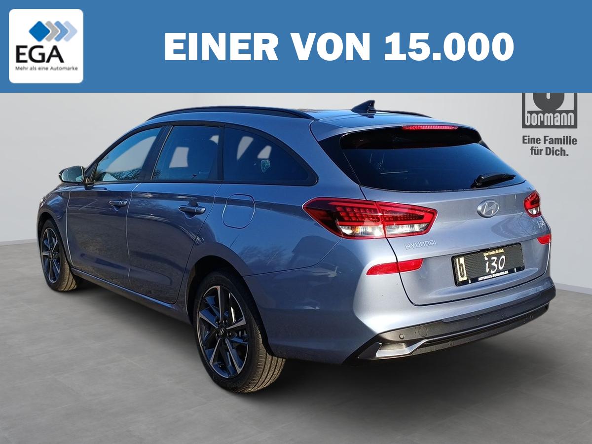 Hyundai i30 Kombi 1.5 T-GDI 48V 6-M/T Advantage Pano Kamera LED Navi