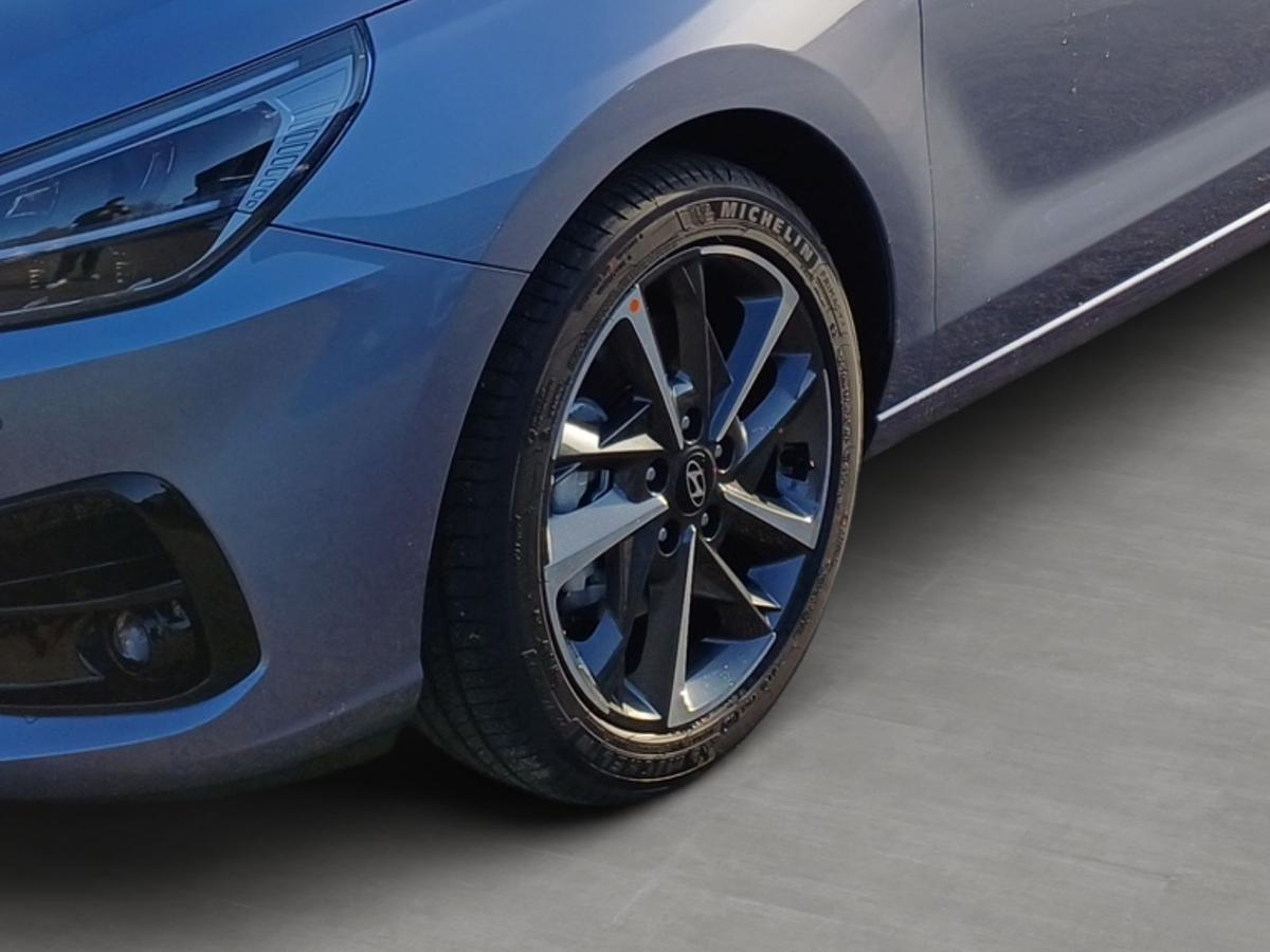 Hyundai i30 Kombi 1.5 T-GDI 48V 6-M/T Advantage Pano Kamera LED Navi