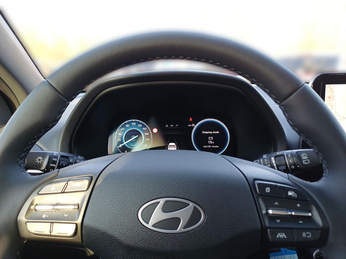 Hyundai i30 Kombi 1.5 T-GDI 48V 6-M/T Advantage Pano Kamera LED Navi