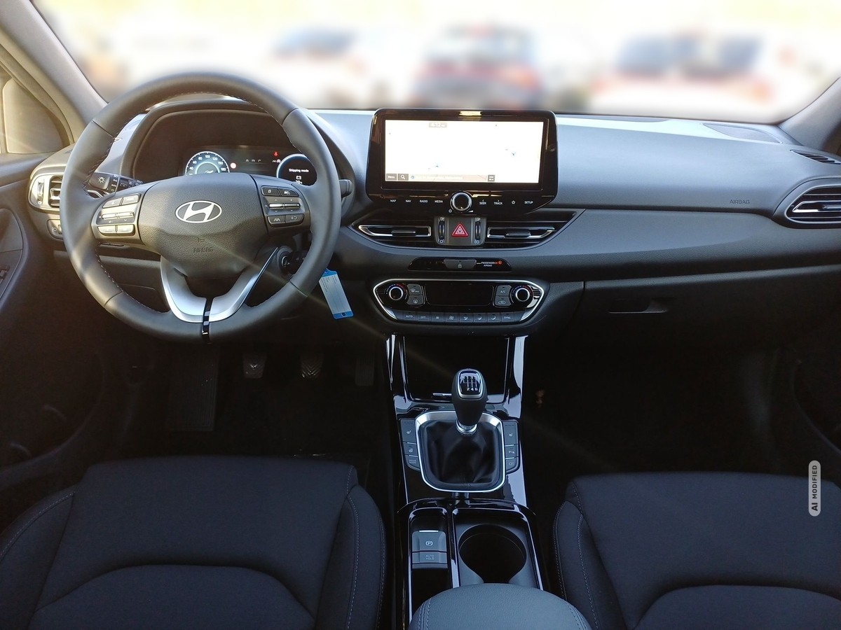 Hyundai i30 Kombi 1.5 T-GDI 48V 6-M/T Advantage Pano Kamera LED Navi