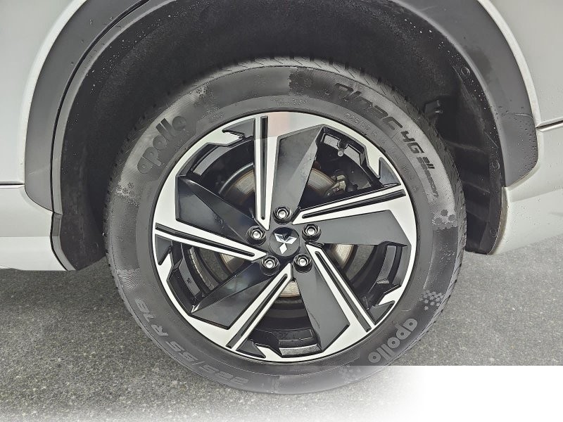 Mitsubishi Eclipse Cross 2.4 MIVEC PHEV CVT SELECT NAVI LED STANDH. 360° LM