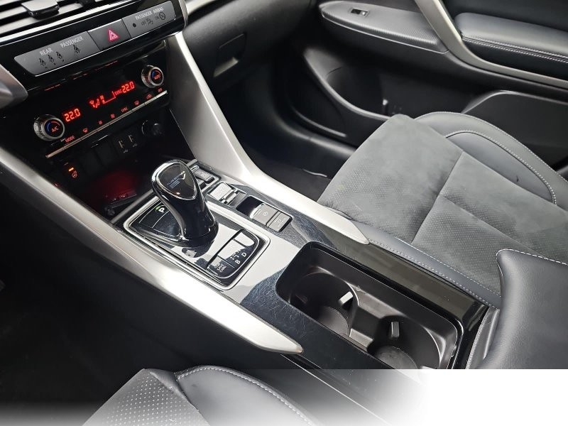 Mitsubishi Eclipse Cross 2.4 MIVEC PHEV CVT SELECT NAVI LED STANDH. 360° LM