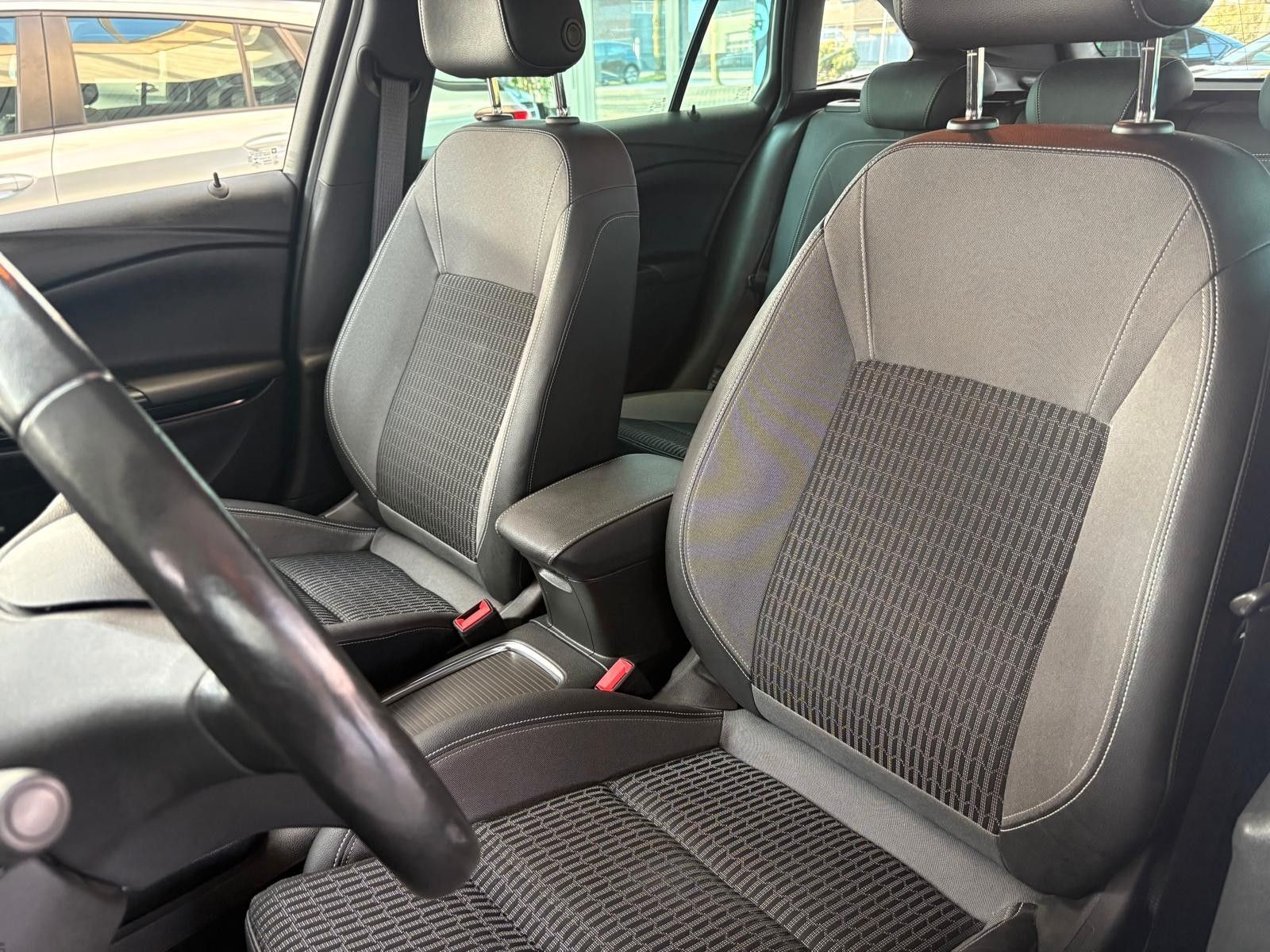Opel Astra K Sports Tourer Elegance 1.2 96KW (130 PS)