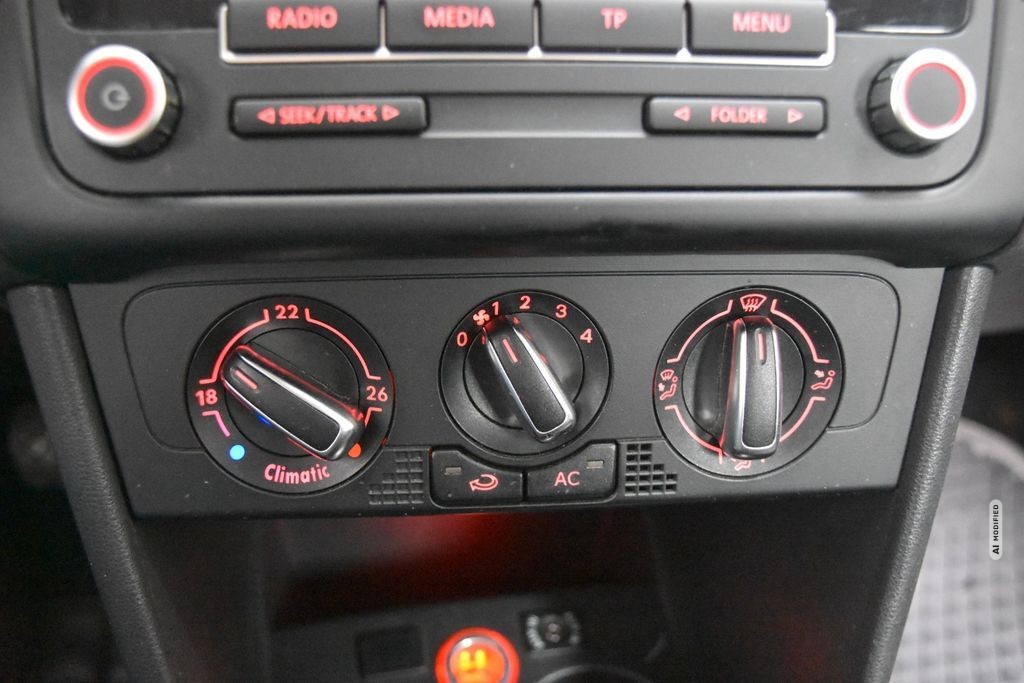 Volkswagen Polo V 1.4 Comfortline Klima Sitzheiz Tempo PDC