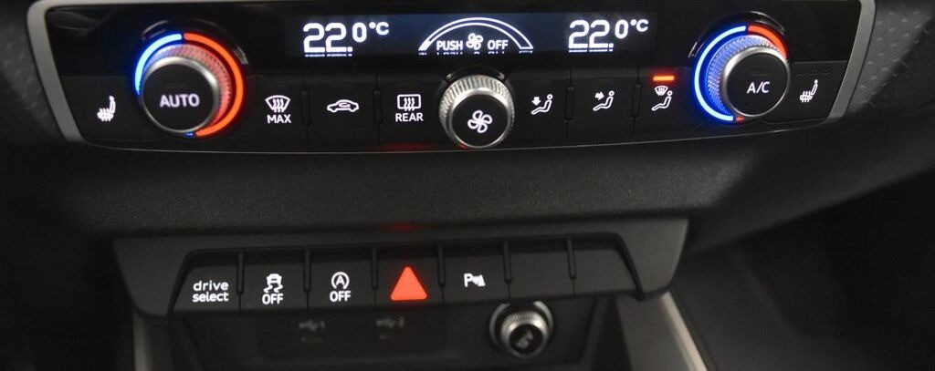 Audi A1 Sportback 30TFSI S tronic LED Navi Kamera SHZ