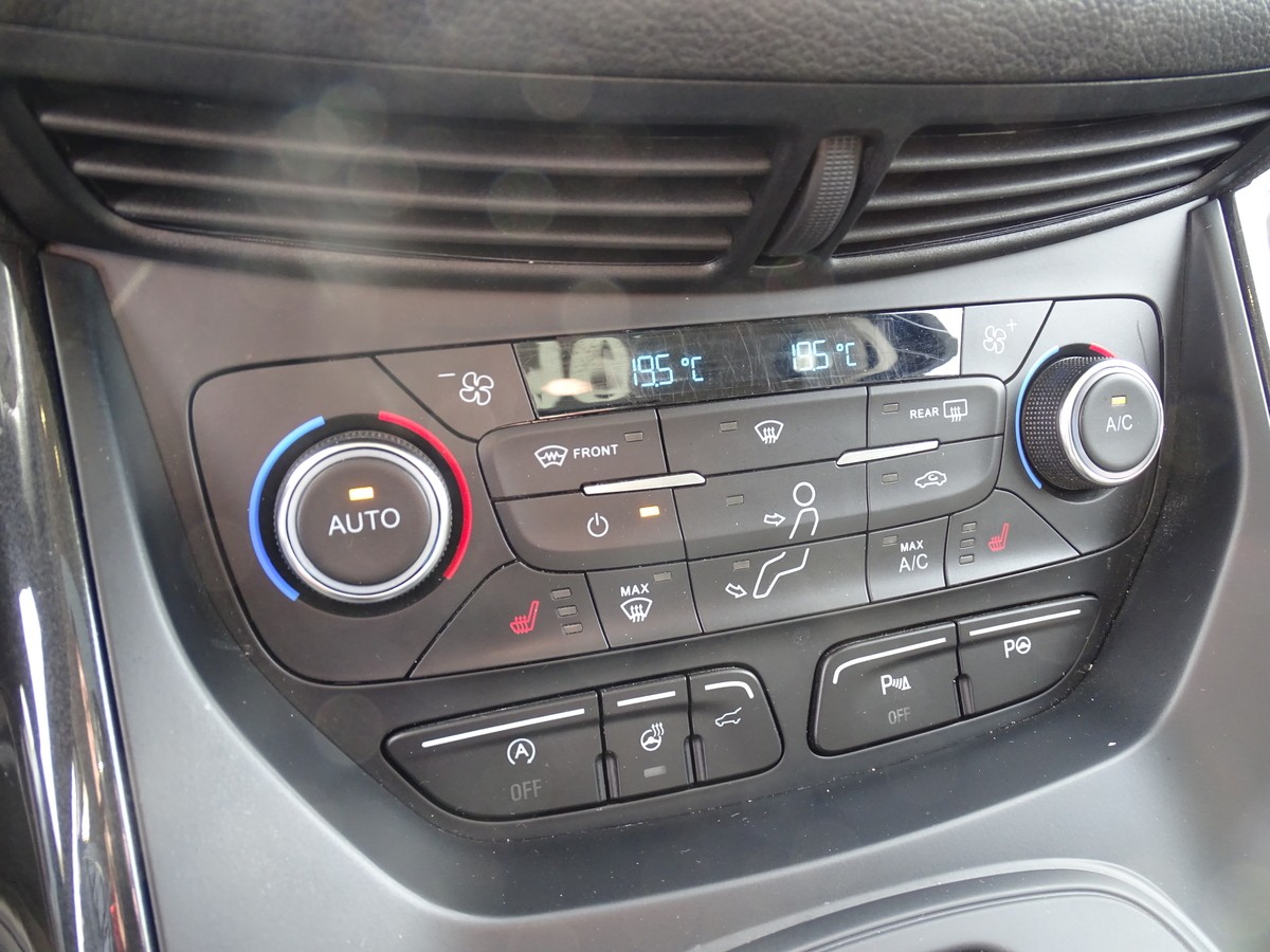 Ford Kuga 1.5 EcoBoost Titanium 4x4 AT Motor