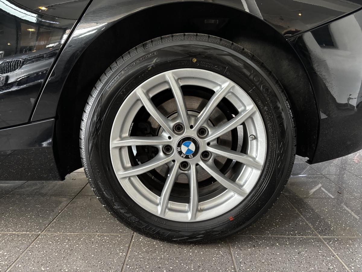 BMW 116  i Advantage Navi Temp SHZ PDC