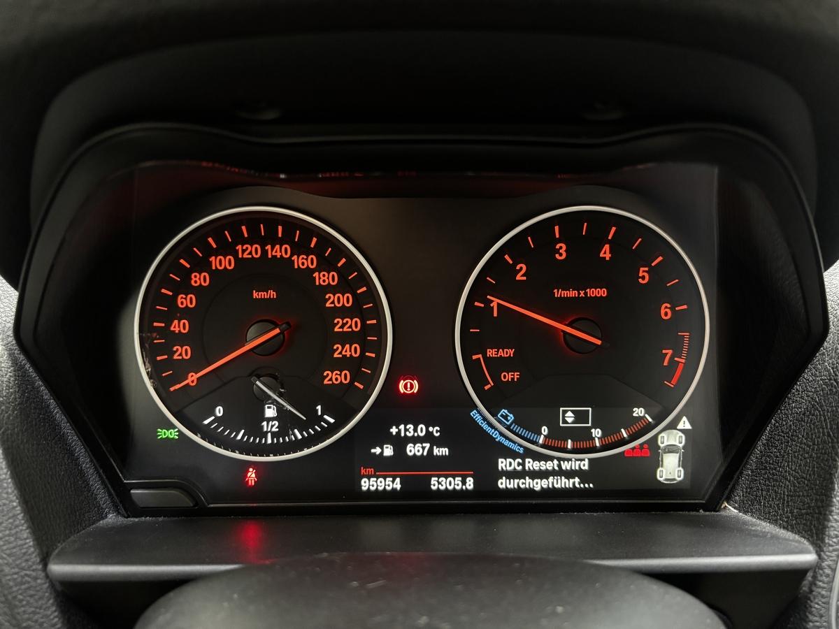 BMW 116  i Advantage Navi Temp SHZ PDC