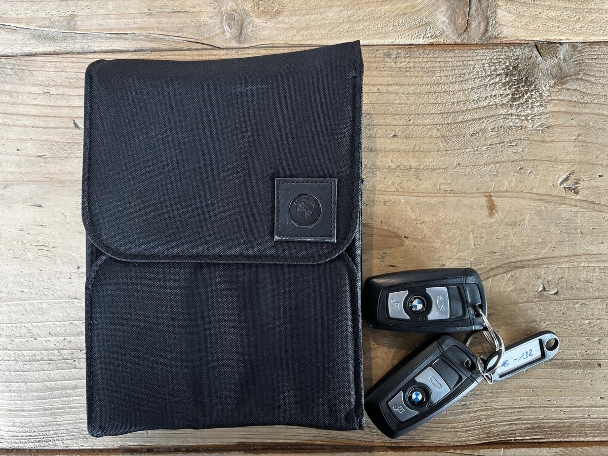 BMW 116  i Advantage Navi Temp SHZ PDC