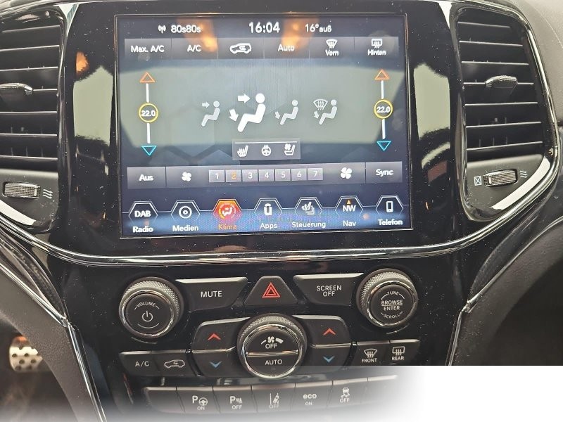 Jeep Grand Cherokee 6.4 AUTO. SRT AWD NAVI SOUND WINTER PANO AHK LM20