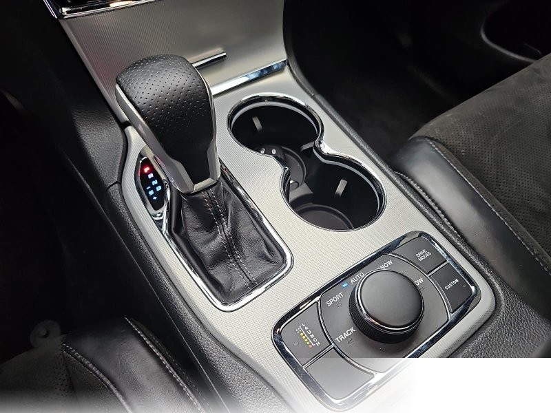 Jeep Grand Cherokee 6.4 AUTO. SRT AWD NAVI SOUND WINTER PANO AHK LM20