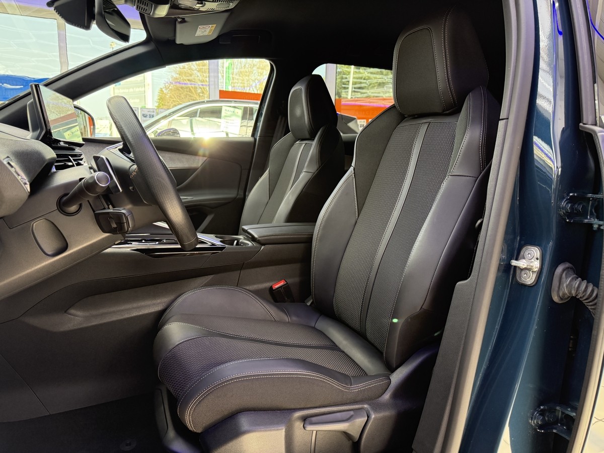 Peugeot 3008 1.2 Hybrid 136 GT (EURO 6d) 