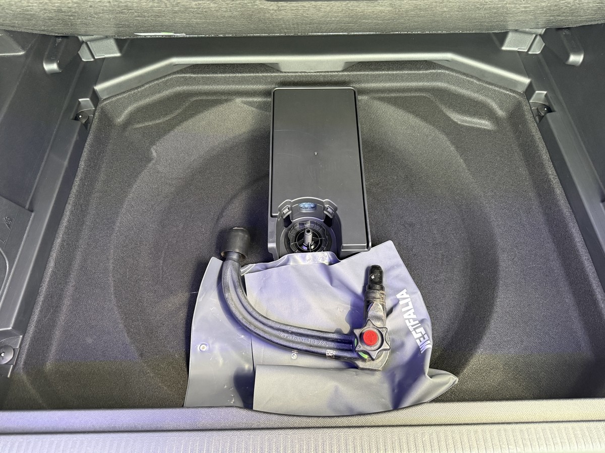 Peugeot 3008 1.2 Hybrid 136 GT (EURO 6d) 