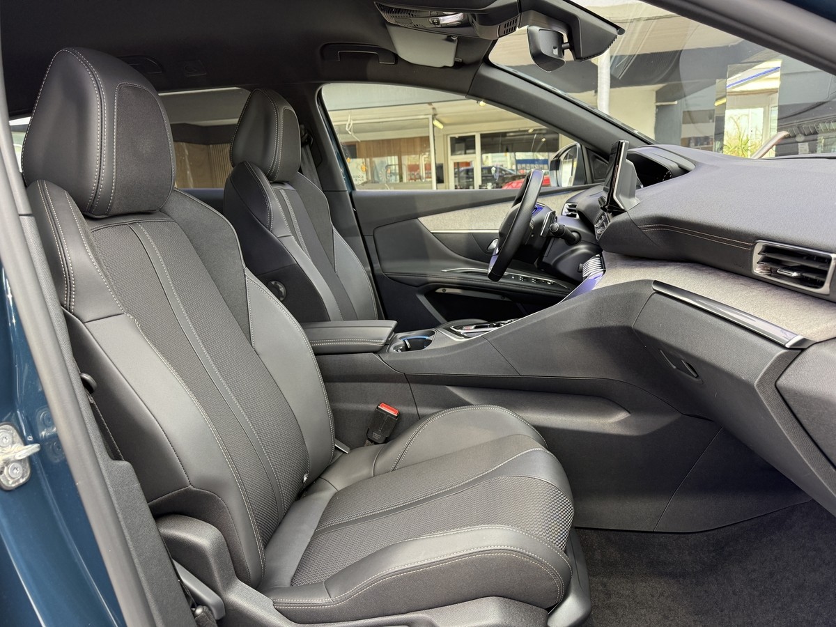 Peugeot 3008 1.2 Hybrid 136 GT (EURO 6d) 