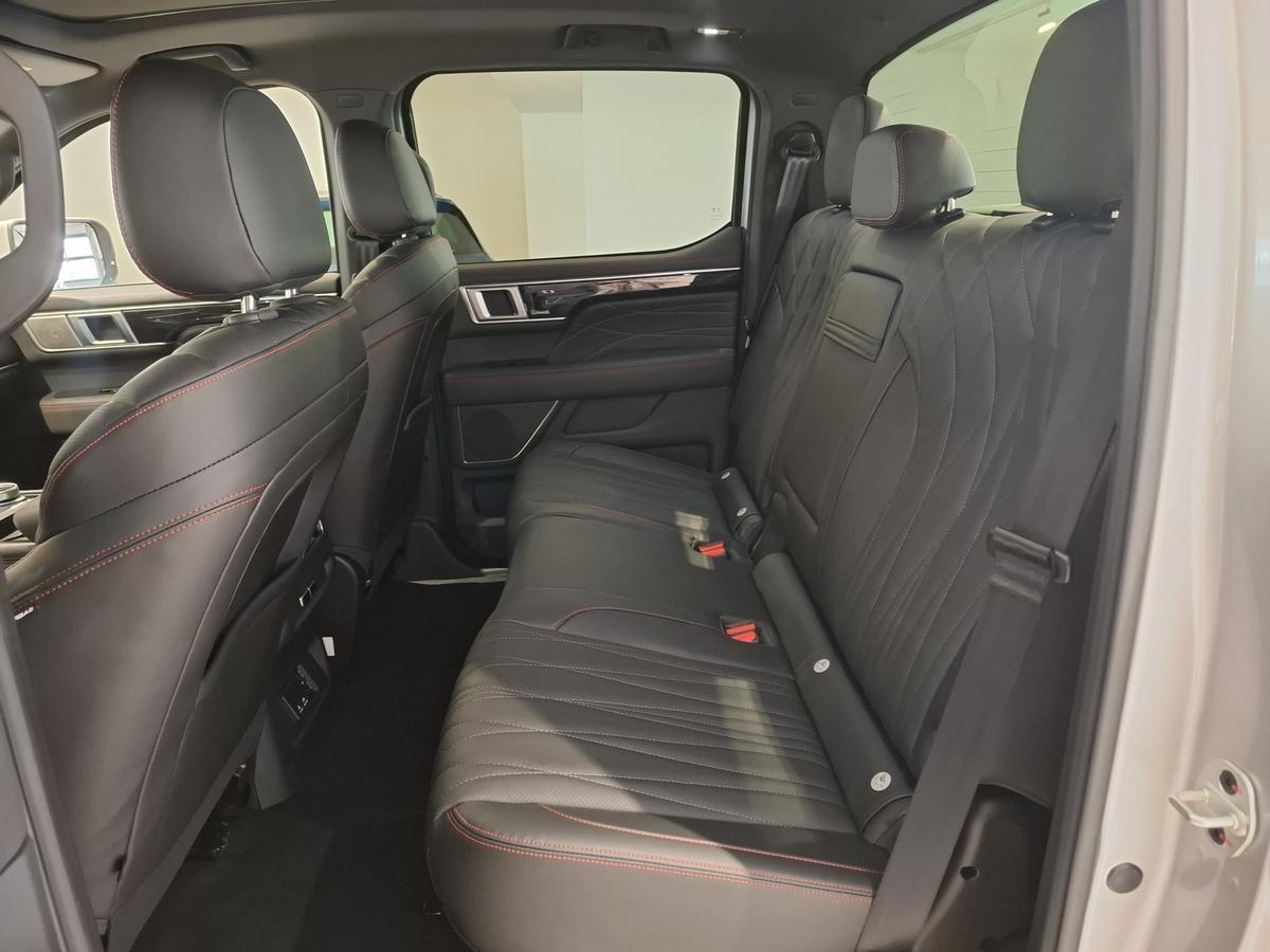 Foton 4 Ultra Sitzbelüftung Panorama Leder NEU