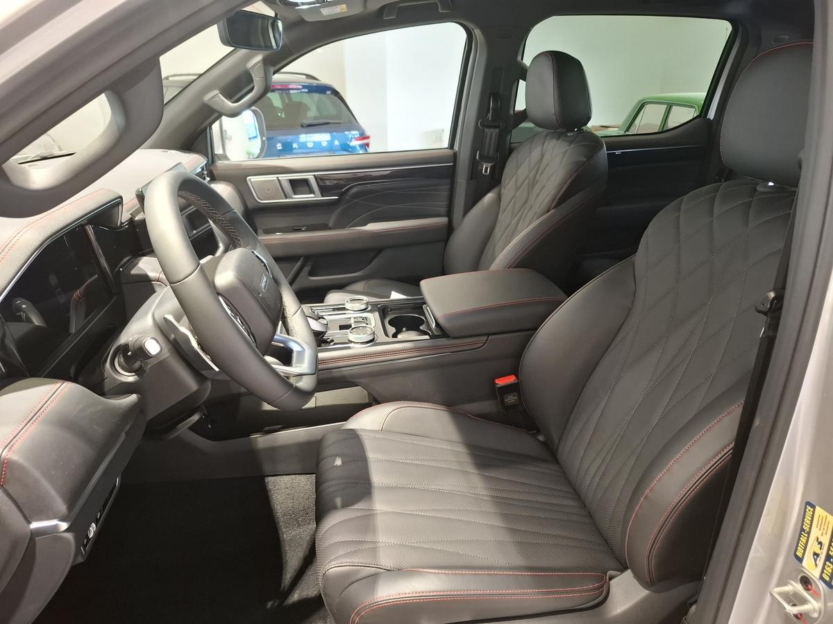 Foton 4 Ultra Sitzbelüftung Panorama Leder NEU