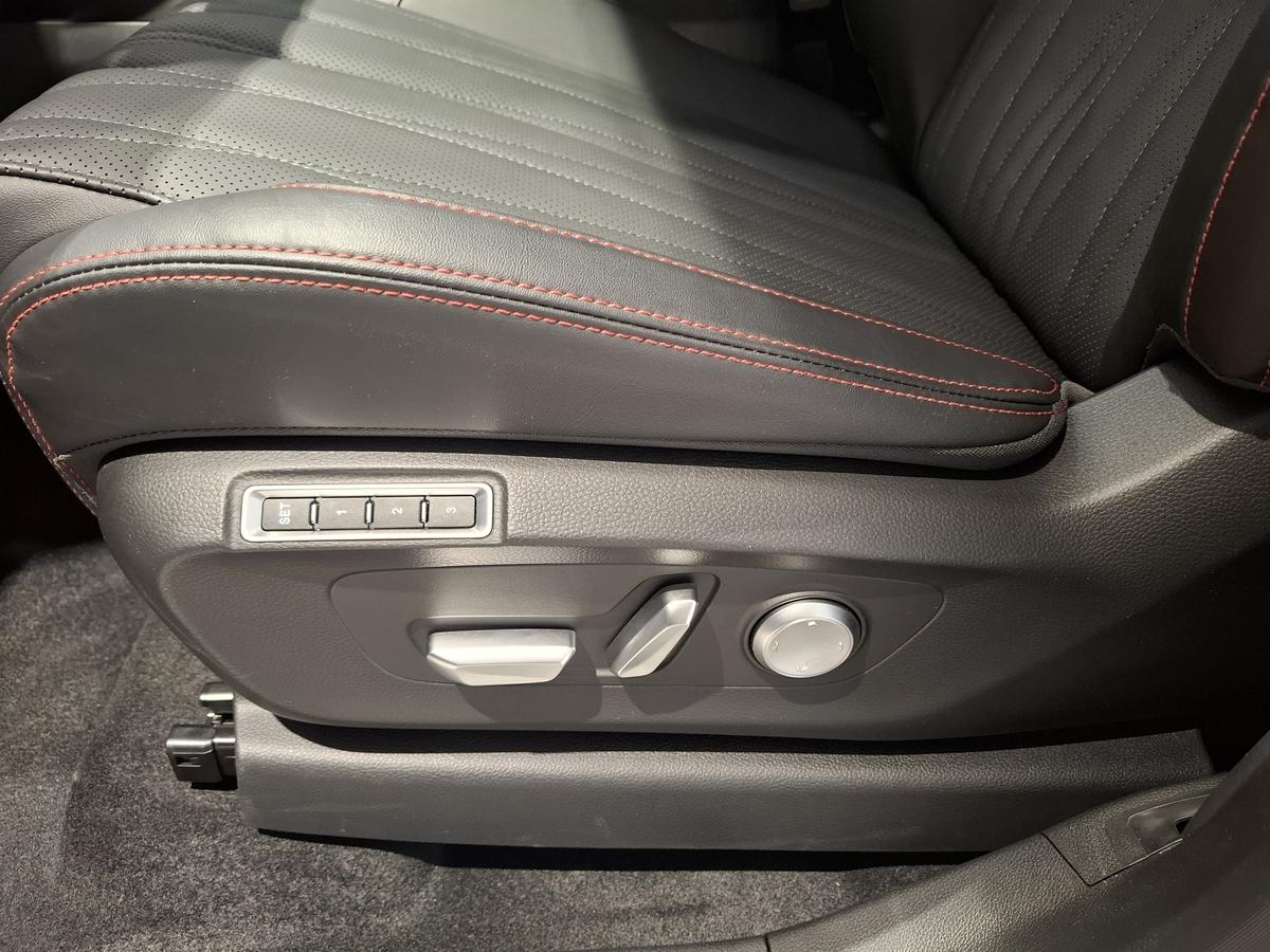 Foton 4 Ultra Sitzbelüftung Panorama Leder NEU