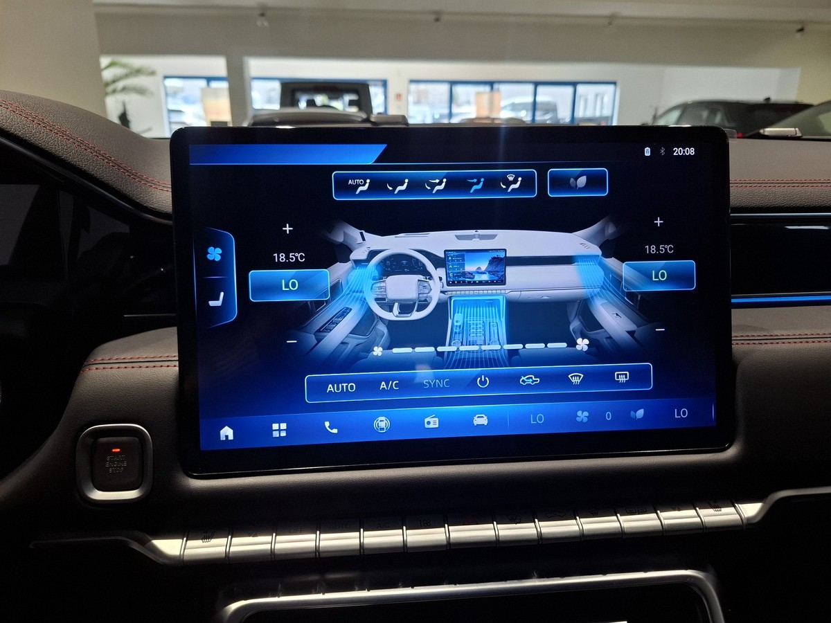 Foton 4 Ultra Black Edition NEU Lagerfahrzeug