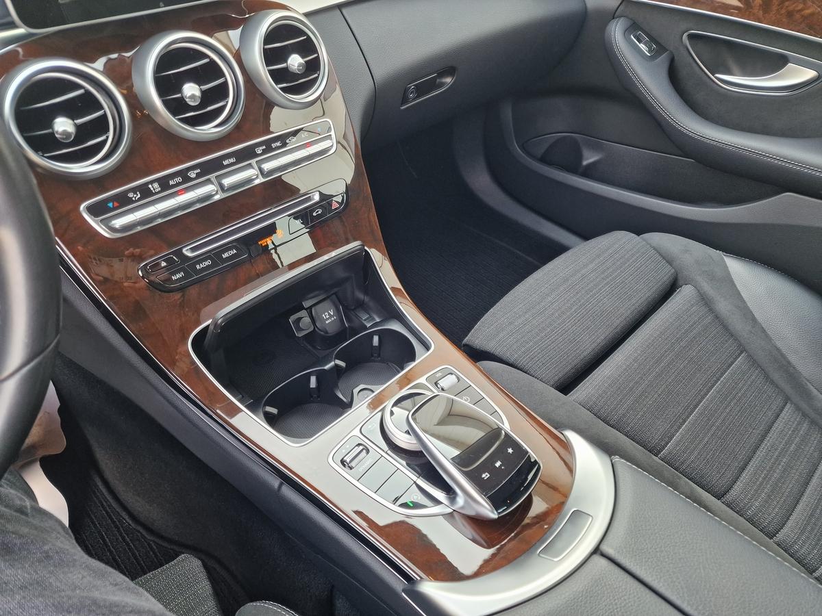 Mercedes-Benz C 300  Excl.*Navi*Sportsitze*LED*ACC*3,99%
