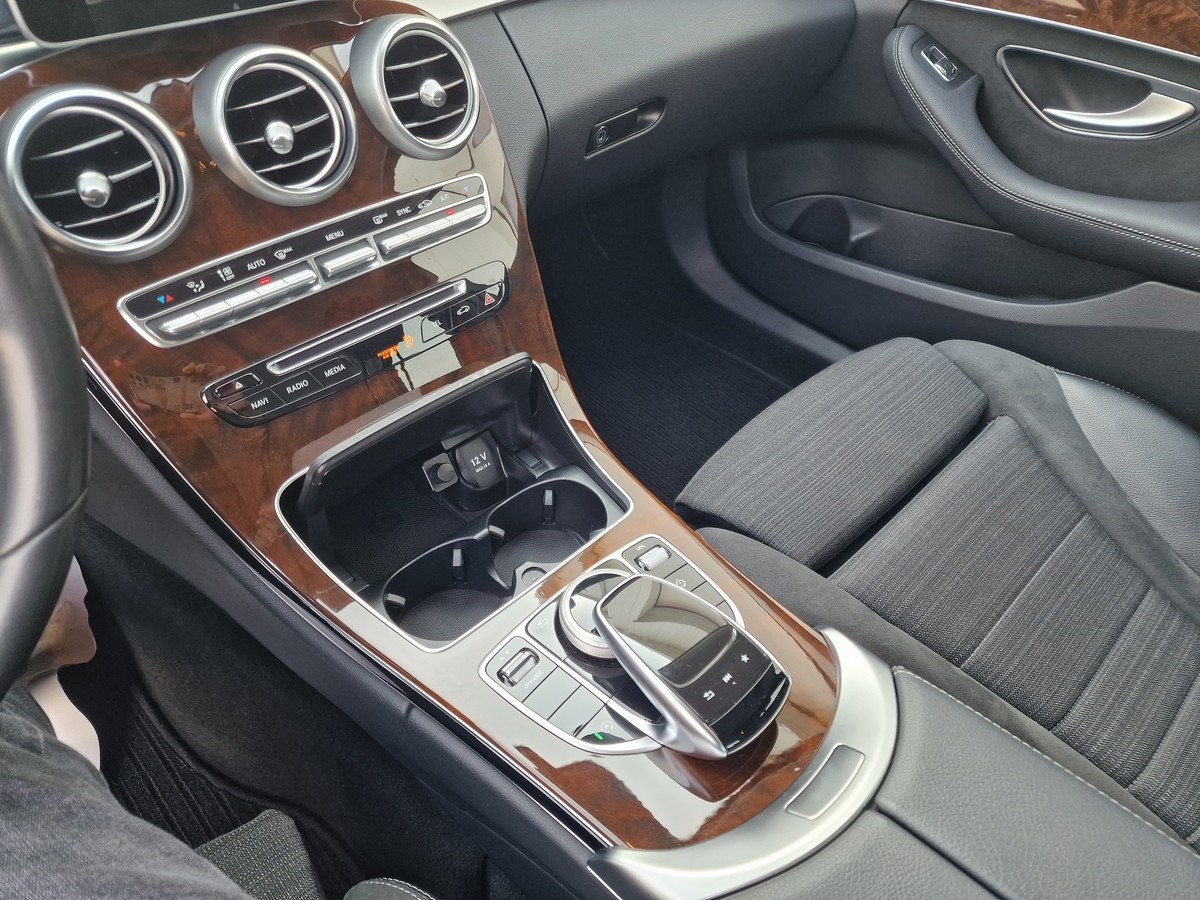 Mercedes-Benz C 300  Navi*Sportsitze*LED*ACC*Sitzheizung