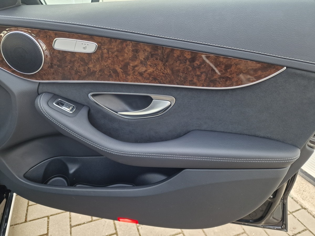 Mercedes-Benz C 300  Navi*Sportsitze*LED*ACC*Sitzheizung
