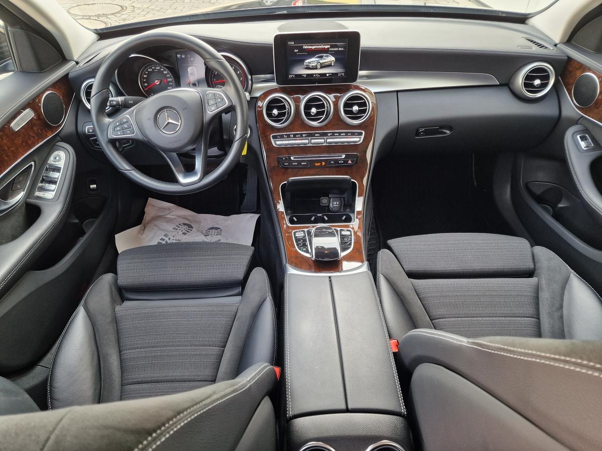 Mercedes-Benz C 300  Excl.*Navi*Sportsitze*LED*ACC*3,99%