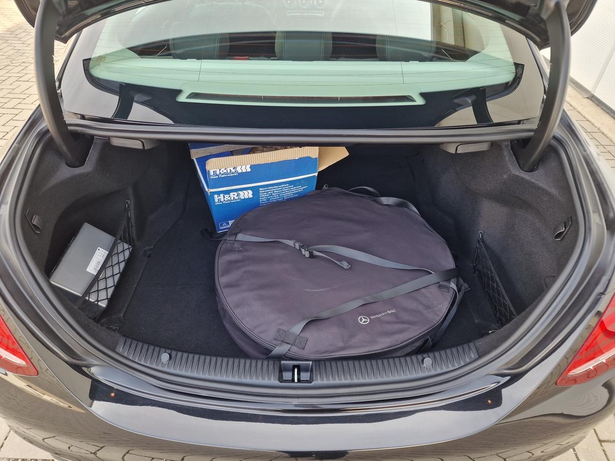 Mercedes-Benz C 300  Excl.*Navi*Sportsitze*LED*ACC*3,99%