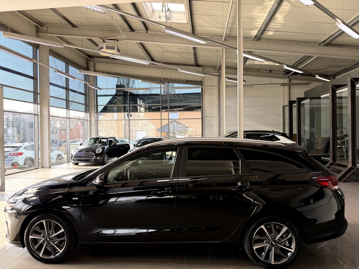 Hyundai i30 1.0 T-GDI Trend LED Navi R.Cam Temp