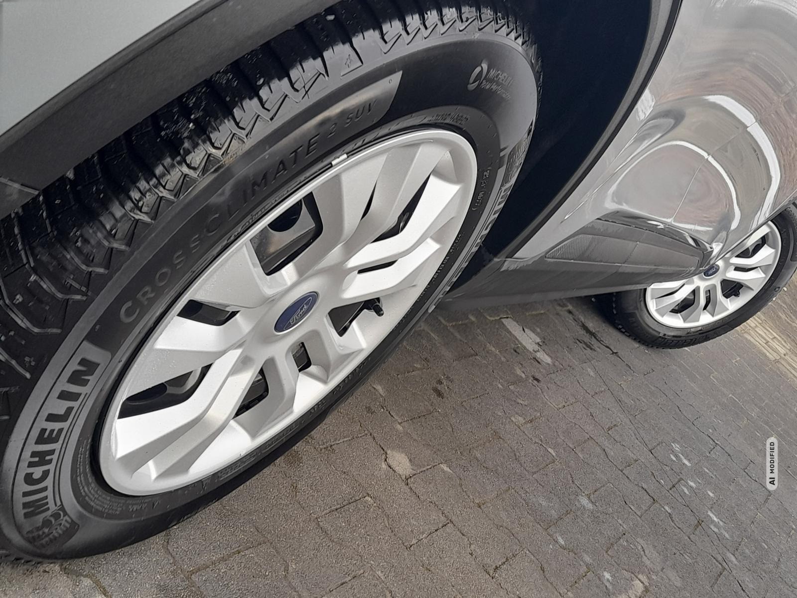 Ford Kuga 1.5 EcoBoost NAVI~SHZ~APP~2xPDC~GRA~DAB~MFL