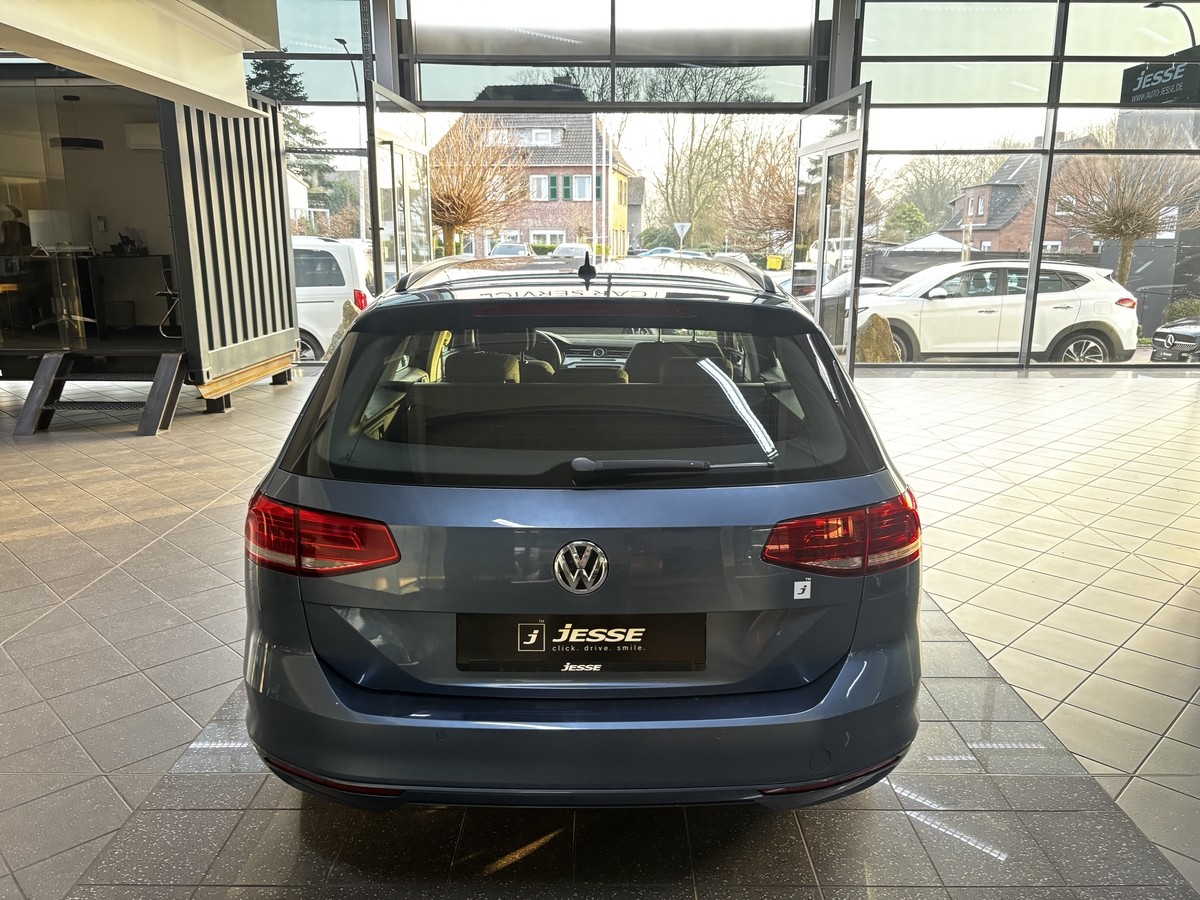 Volkswagen Passat 1.6 TDI BMT Comfortline ACC Navi Massage