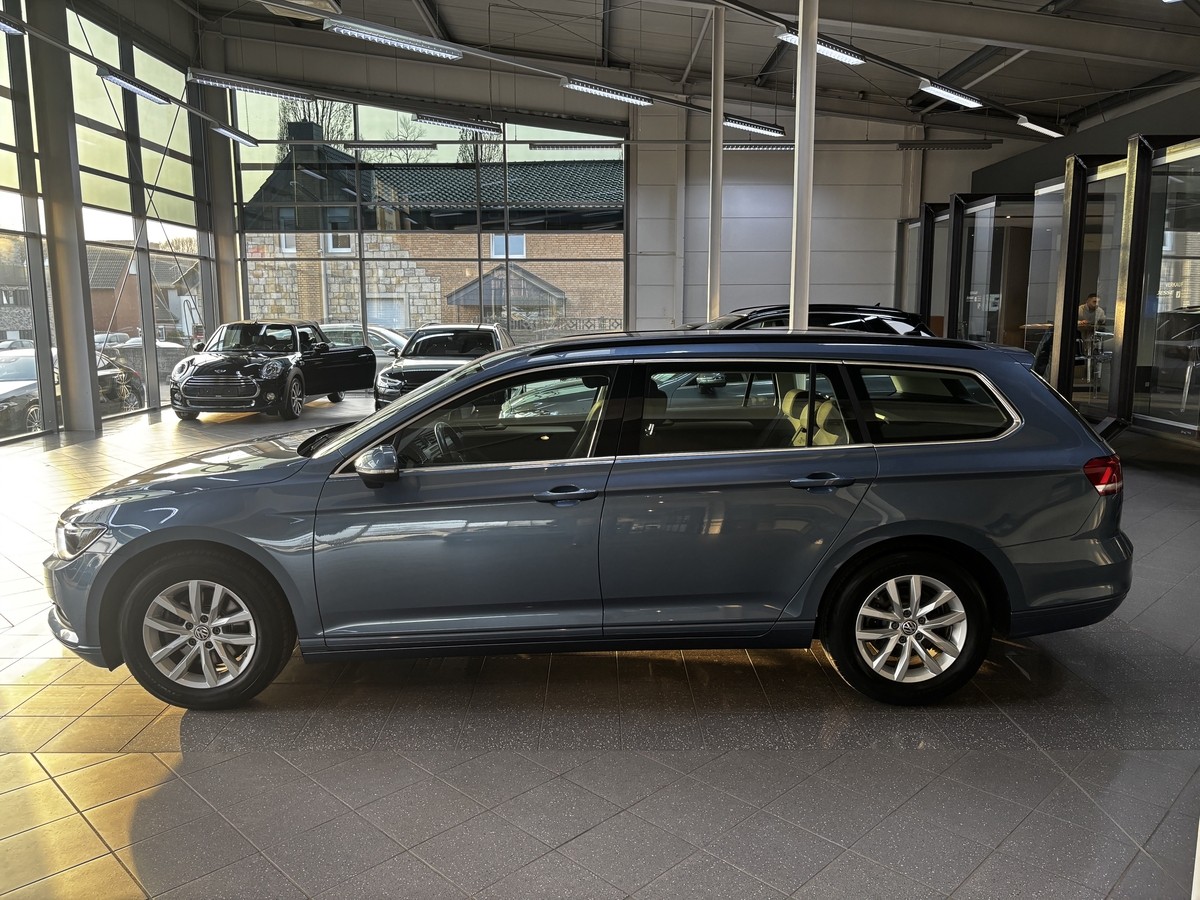 Volkswagen Passat 1.6 TDI BMT Comfortline ACC Navi Massage