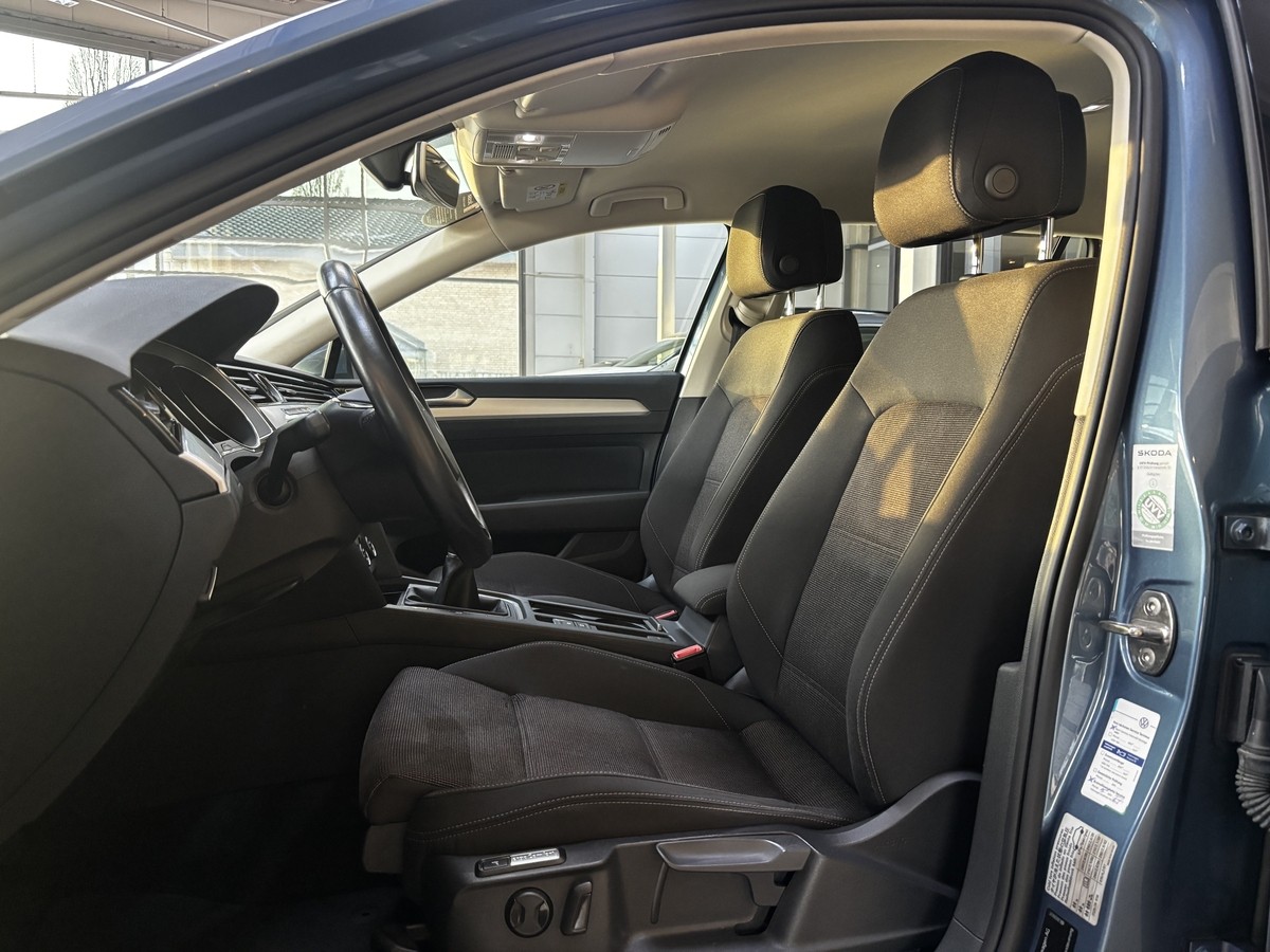 Volkswagen Passat 1.6 TDI BMT Comfortline ACC Navi Massage
