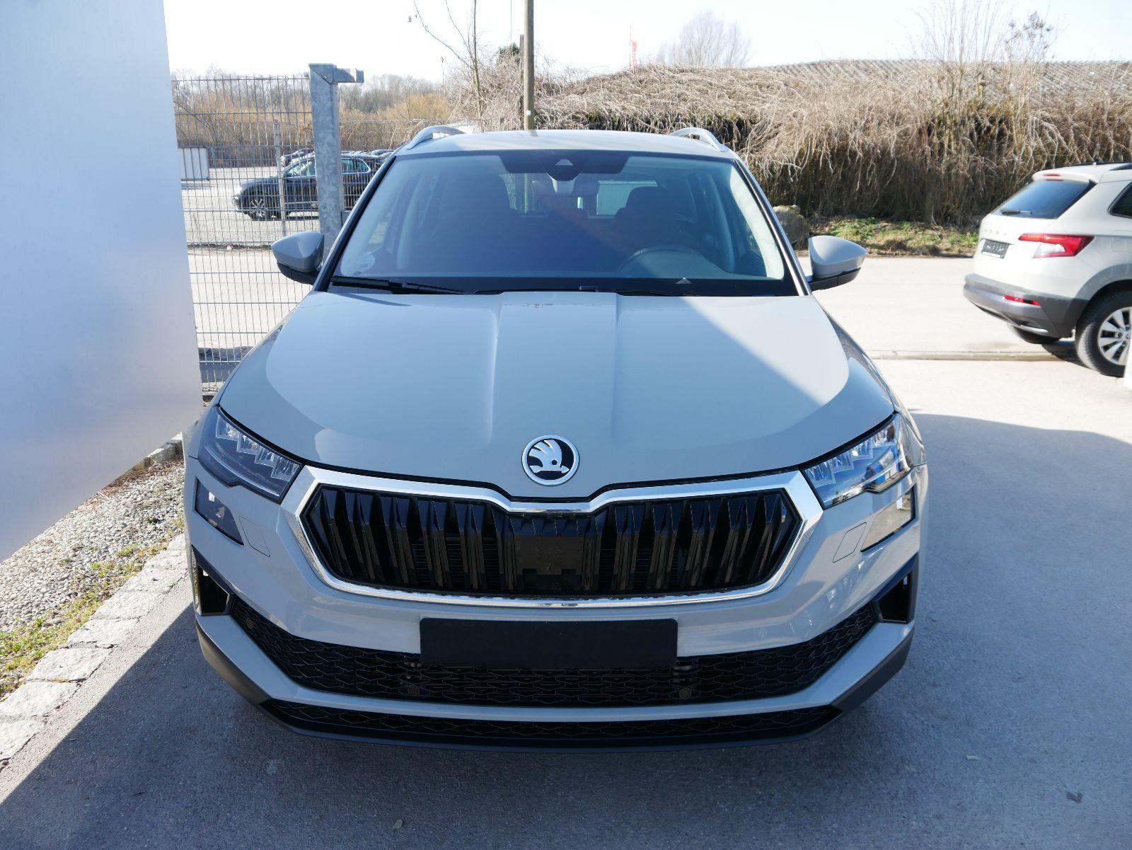 Skoda Karoq Selection TOP PLUS Edition 1,5 TSI DSG*SMARTLINK*LED*PDC*KAMERA*TEMPOMAT*S