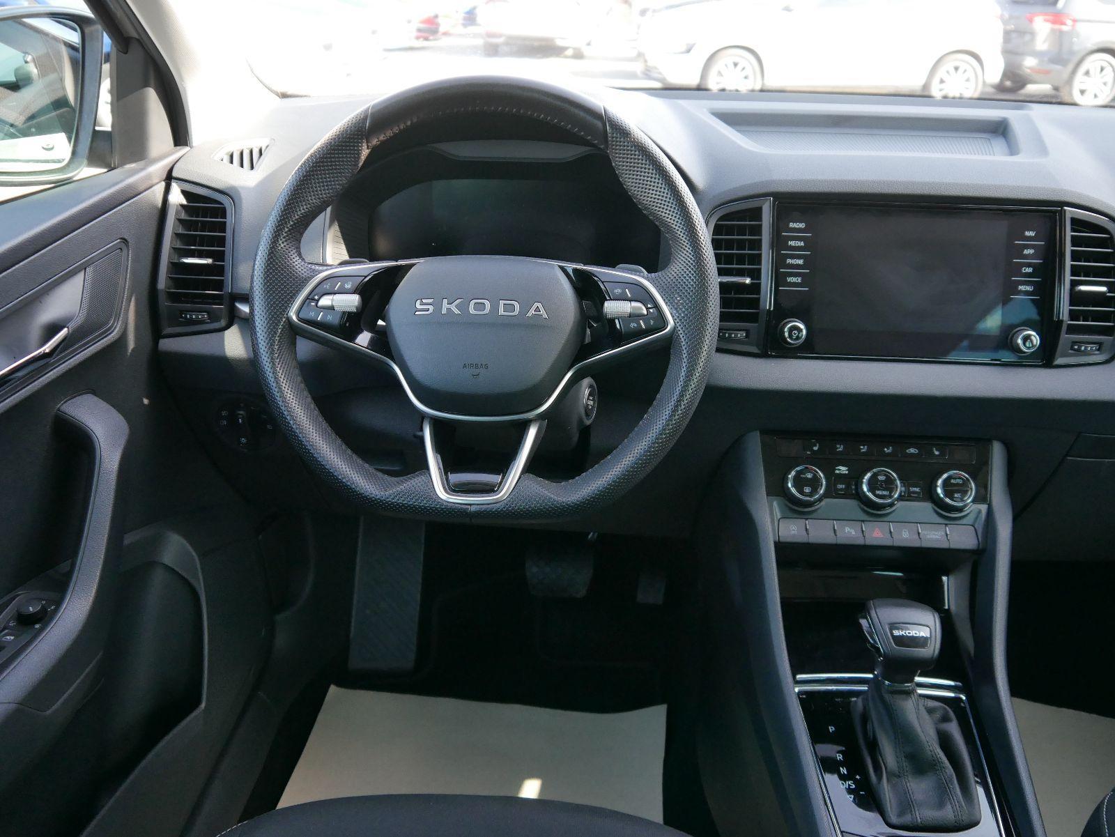 Skoda Karoq Selection TOP PLUS Edition 1,5 TSI DSG*SMARTLINK*LED*PDC*KAMERA*TEMPOMAT*S