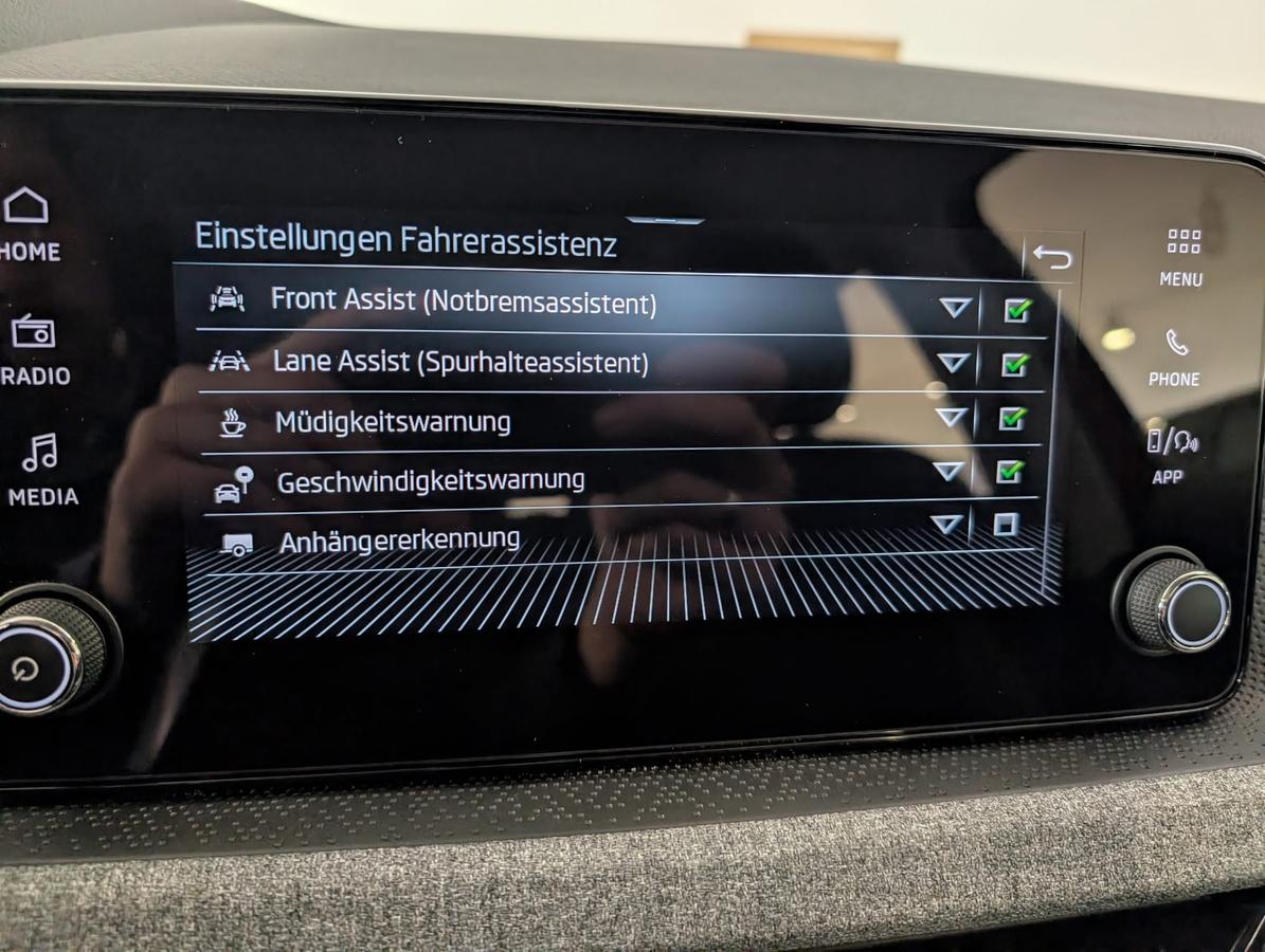 Skoda Kamiq 1.0TSI Selection 5J Garantie AHK