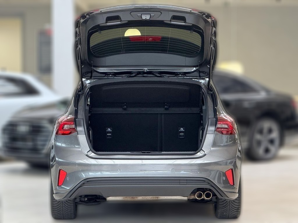 Ford Focus ST-Line X MHD*S/S*NAVI*WINTERPAKET*ACC*CAM