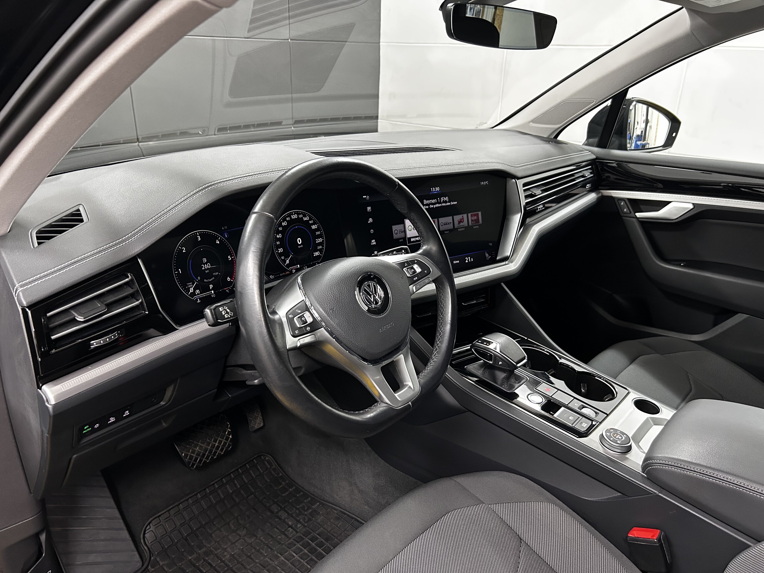 Volkswagen Touareg 4Motion+ACC+AHK+Keyless+LED+Kam