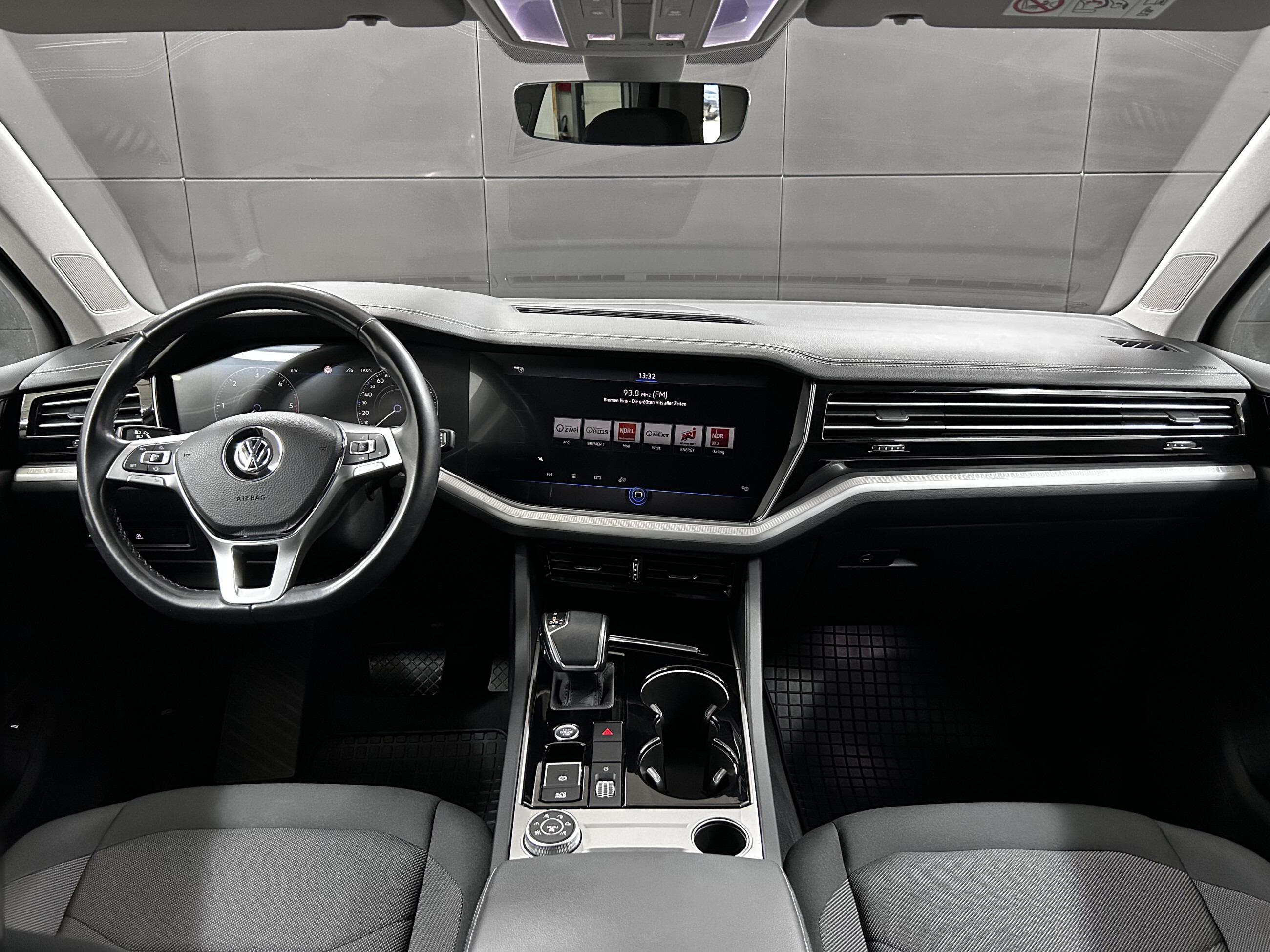 Volkswagen Touareg 4Motion+ACC+AHK+Keyless+LED+Kam
